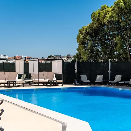 Hotel Emeralds 4*