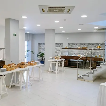 Hotel Emeralds