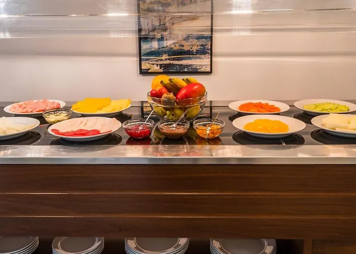 Emeralds By Dk 阿尔布费拉