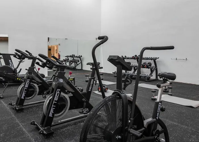 Emeralds By Dk 酒店 阿尔布费拉