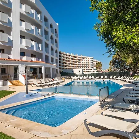 Emeralds By Dk Hotel